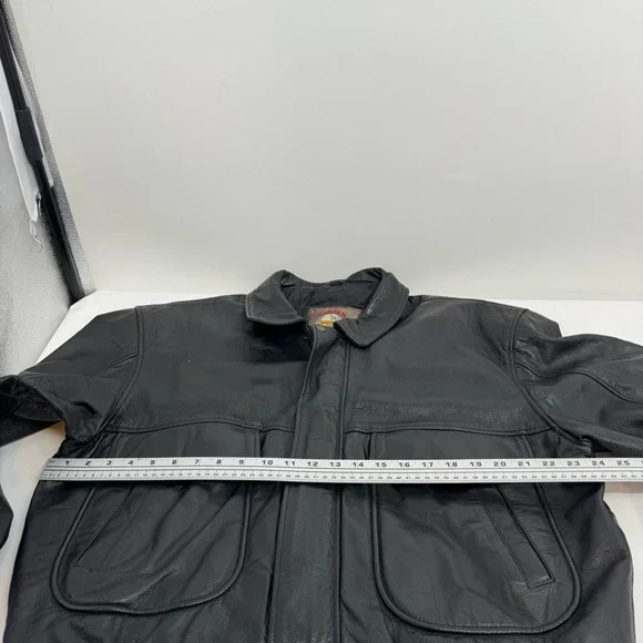 Wilsons Leather Adventure Bound Originals Men’s L Bomber Jacket